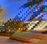 Paruna Motel - Sunshine Coast Tourism