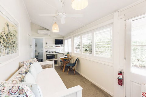 Barbara's Guesthouse - Holiday Sunshine Coast 5