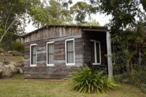 Hidden Valley Cabins - Sunshine Coast Tourism 0