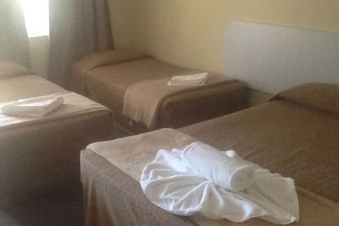 Ocean Parade Motel - Holiday Sunshine Coast 6