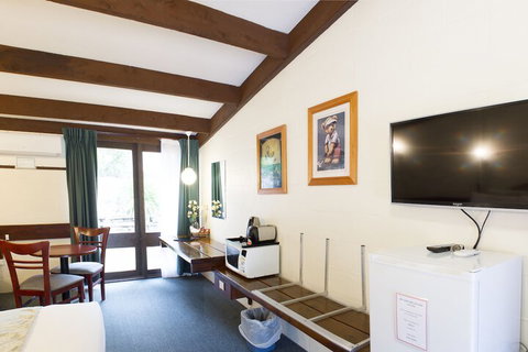 Blackheath Motor Inn - Sunshine Coast Tourism 4