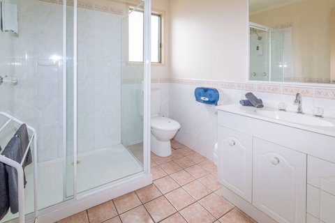 Wollongong Surf Leisure Resort - Holiday Sunshine Coast 6