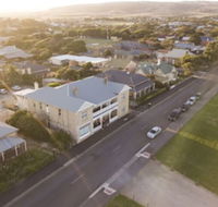 Port Elliot Beach House YHA Hostel - Holiday Sunshine Coast