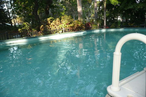 Beachside Holiday Units - Sunshine Coast Tourism 1