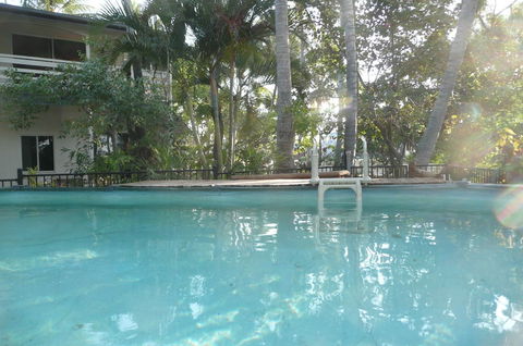 Beachside Holiday Units - Sunshine Coast Tourism 2