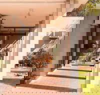 Chadstone Executive Motel - Holiday Sunshine Coast