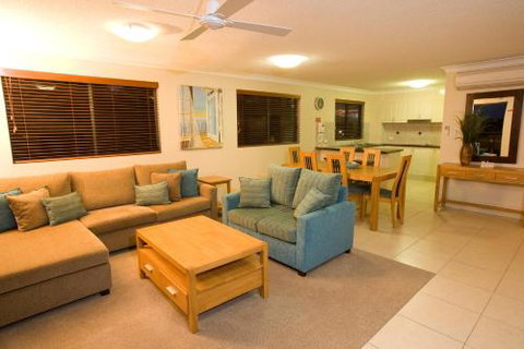 Riverdance Apartments - Sunshine Coast Tourism 6
