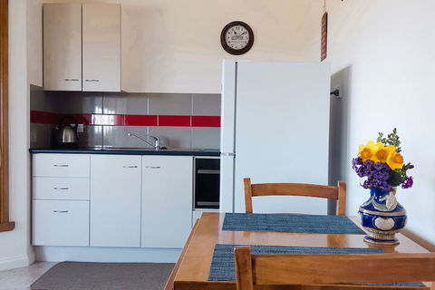 Sherwood View Accommodation - Sunshine Coast Tourism 4