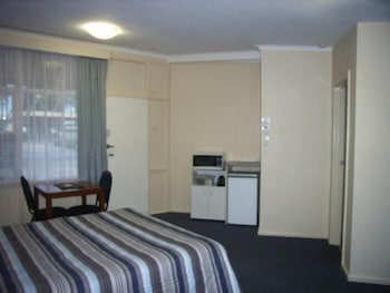 Bairnsdale Main Motel - Holiday Sunshine Coast 3