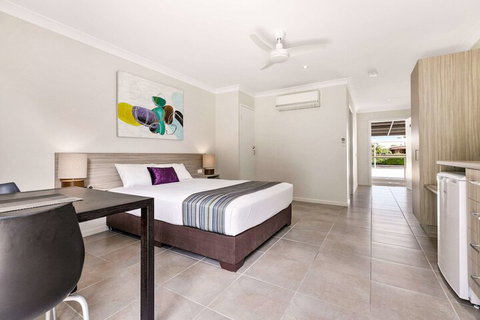 Econo Lodge Beachside - Holiday Sunshine Coast 5