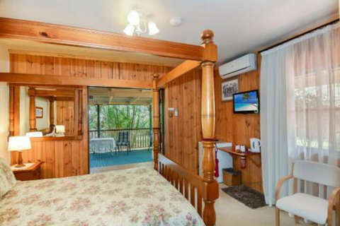 Peppertree Cottage - Sunshine Coast Tourism 4
