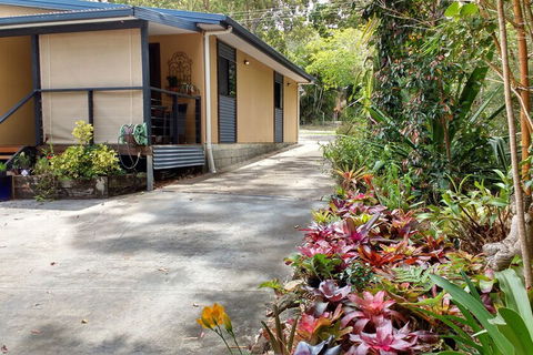Yarrandabbi Dreaming Boutique B & B - Holiday Sunshine Coast 2