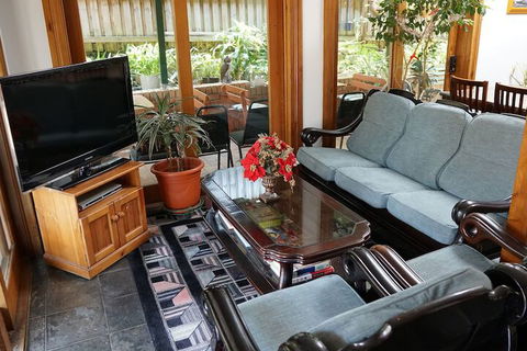 Alishan International Guest House - Holiday Sunshine Coast 6