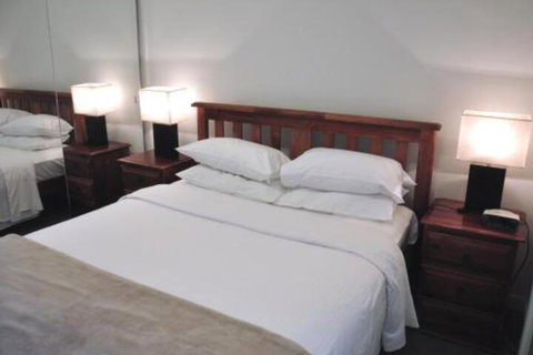 Astra Collins St. Docklands - Holiday Sunshine Coast 6