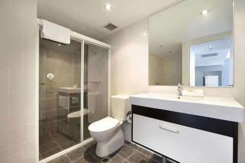 Astra Apartments - Paramatta - Holiday Sunshine Coast 2