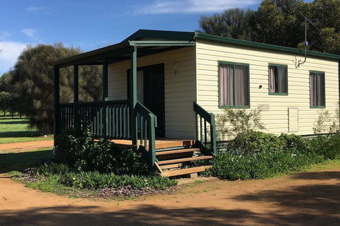 Kangaroo Island Cabins - Sunshine Coast Tourism 3