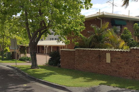 Central Motel Nelson Bay - Sunshine Coast Tourism 2