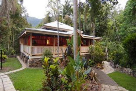 Port Douglas Valley Retreat - Sunshine Coast Tourism 4