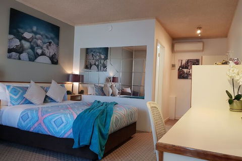 Leagues Motel - Holiday Sunshine Coast 1