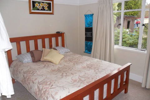 Maydena Chalet - Sunshine Coast Tourism 6