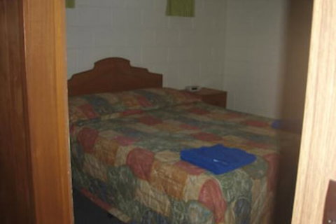 Island Motel Kingscote - Holiday Sunshine Coast 1