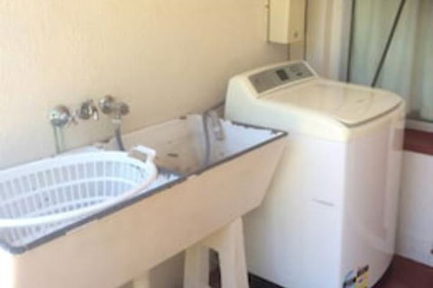 Copper Gate Motel - Sunshine Coast Tourism 7