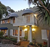 Castle Villa by the Sea - Sunshine Coast Tourism