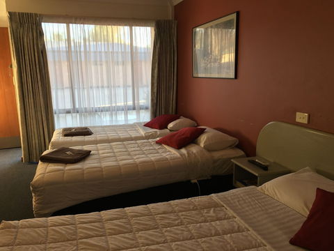 Parkway Motel - Holiday Sunshine Coast 2