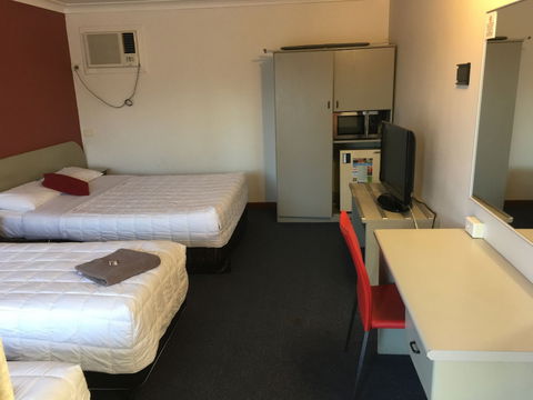Parkway Motel - Holiday Sunshine Coast 0
