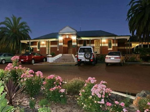 Nelsons Of Bridgetown - Holiday Sunshine Coast 1