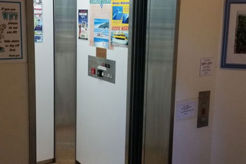 Alexander Beachfront Apartments - Holiday Sunshine Coast 7