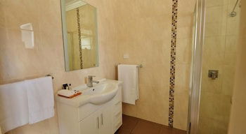 Avondel Motor Inn, Benalla - Holiday Sunshine Coast 3