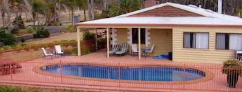 Copper Country Motor Inn & Restaurant - Holiday Sunshine Coast 3