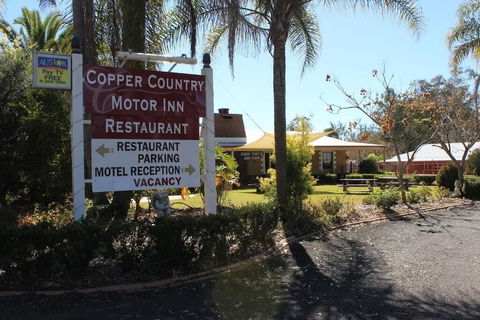 Copper Country Motor Inn & Restaurant - Holiday Sunshine Coast 0