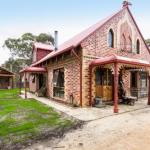 Chianti Cottages - Holiday Sunshine Coast 0