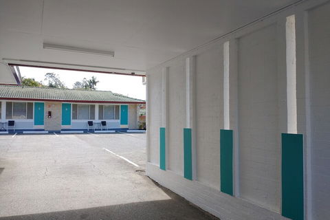 Aspley Sunset Motel - Holiday Sunshine Coast 2