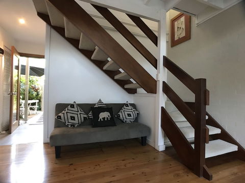 Treetops Everglades Villa - Sunshine Coast Tourism 1