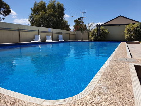 Ceduna East West Motel - Holiday Sunshine Coast 3