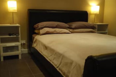 Waikiki Beach Bed & Breakfast - Sunshine Coast Tourism 6