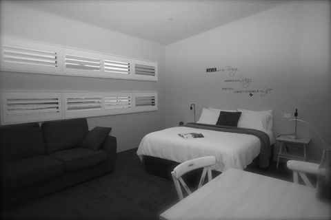323 On Jetty - Holiday Sunshine Coast 0
