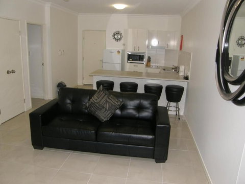 Emerald Western Gateway Motel - Sunshine Coast Tourism 5