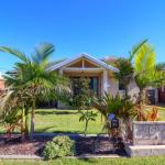 Surfside - Holiday Sunshine Coast 0