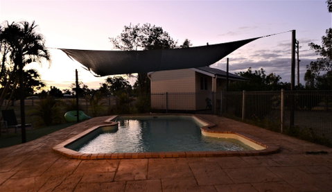 Ironbark Inn - Sunshine Coast Tourism 1