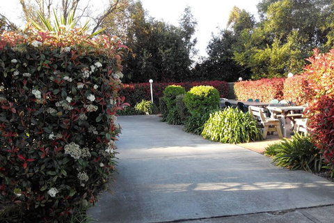 Branxton House Motel, Hunter Valley - Sunshine Coast Tourism 2