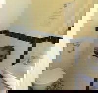 The New Whyalla Hotel - Holiday Sunshine Coast