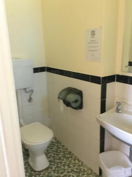 The New Whyalla Hotel - Holiday Sunshine Coast 0