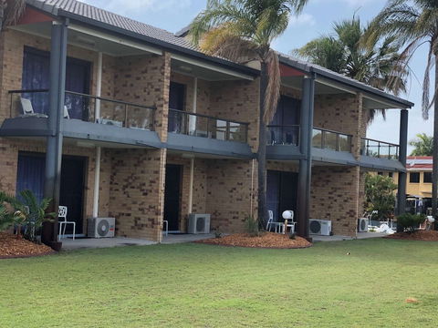 Bribie Waterways Motel - Sunshine Coast Tourism 2