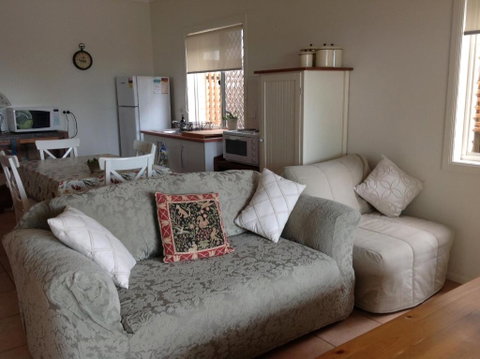 The Friendly Chat Bed & Breakfast - Sunshine Coast Tourism 6