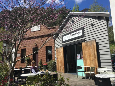 Stringers Cottage - Sunshine Coast Tourism 4