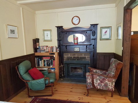 Stringers Cottage - Sunshine Coast Tourism 2